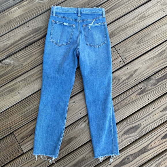 Abercrombie & Fitch Denim - Abercrombie & Fitch Ultra High Rise Mom Jean 27